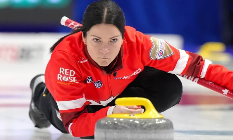 Kerri Einarson, Kaitlyn Lawes win Scotties playoff openers