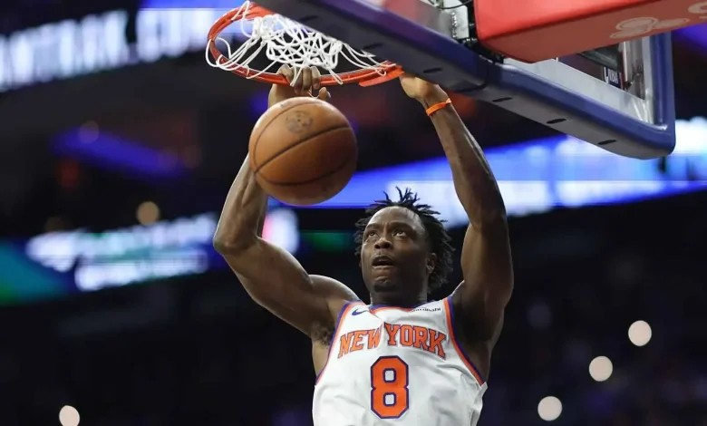Knicks forward OG Anunoby nails putback slam over Joel Embiid