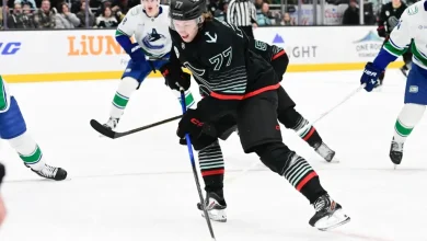 Kraken Notebook – Seeking better chemistry with full roster healthy, Catton gaining confidence