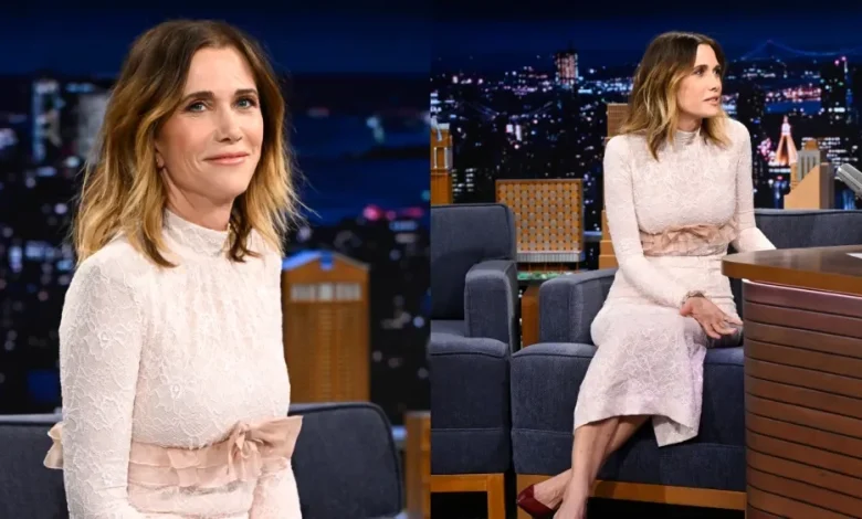 Kristen Wiig Styles Feminine Details in Alessandra Rich for ‘Jimmy Fallon’ Appearance