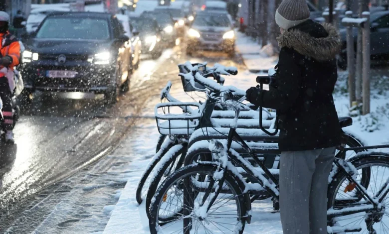 La neige perturbe les transports en France, Royaume-Uni et Pays-Bas