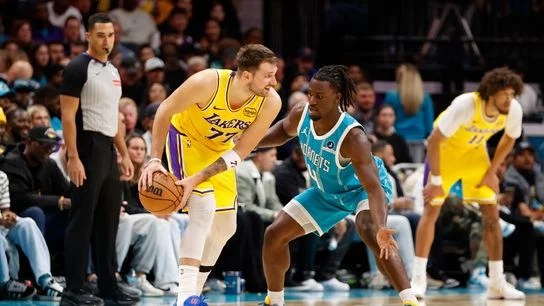 Lakers vs. Hornets Preview: Continuing their Momentum