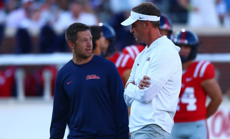 Lane Kiffin reportedly will let Charlie Weis Jr. run the Ole Miss offense in CFP semifinal