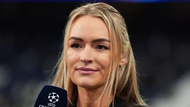 Laura Woods' kiss on the lips with World Darts Championship star left her mortified