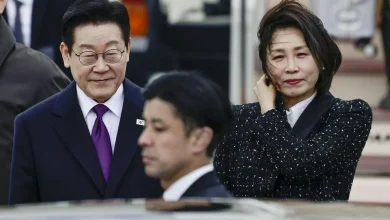 Leaders of Japan and South Korea vow to cooperate on economy and regional challenges at summit