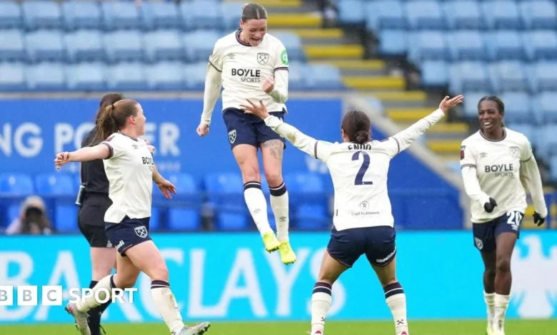 Leicester 1-2 West Ham: Visitors claim first away win of campaign