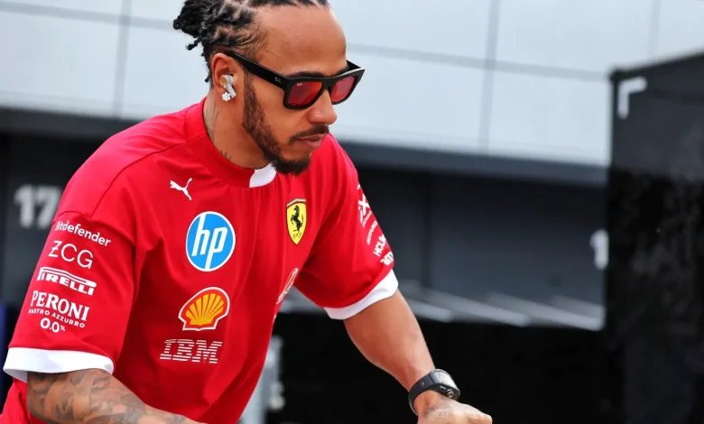 Lewis Hamilton prepares for new F1 season with KTM bike training