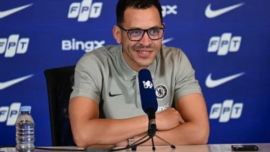 Liam Rosenior delivers Chelsea team news ahead of Arsenal | News | Official Site