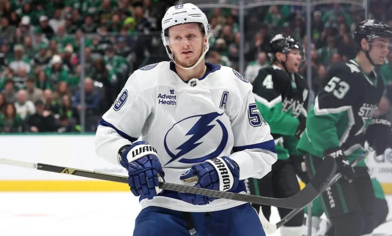 Lightning extend point streak to 13 with win against Stars