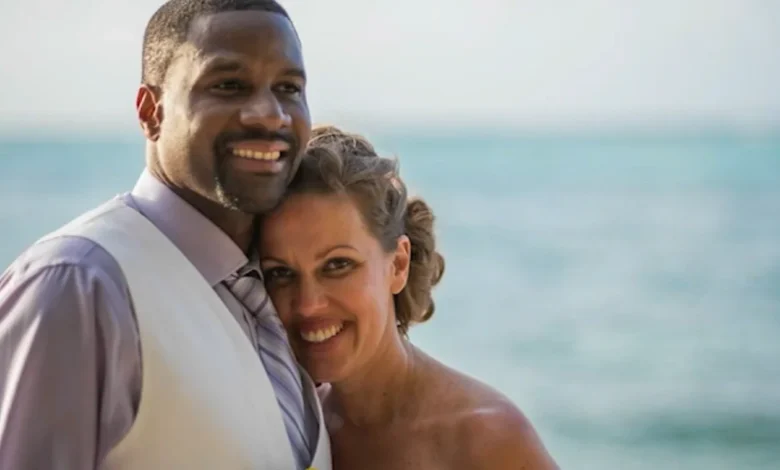 Linda Brown, missing Chicago teacher, found dead in Lake Michigan, Cook County Medical Examiner's Office says