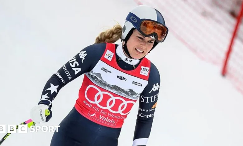 Lindsey Vonn: US alpine skier airlifted to hospital after crash