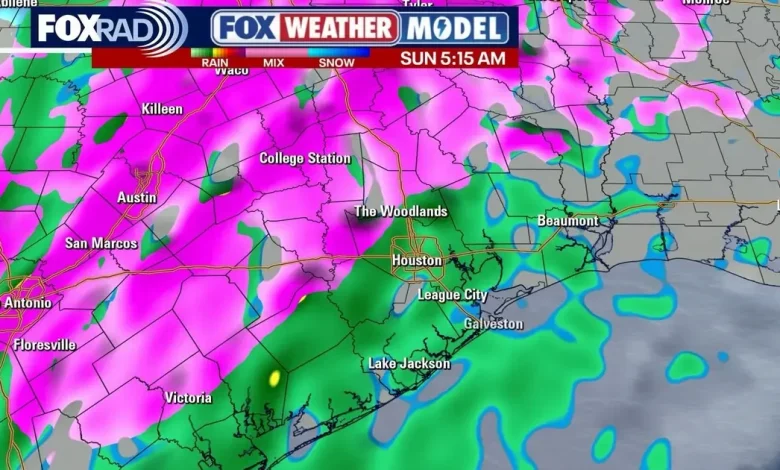 Live updates: Houston winter storm timeline, impacts, weekend forecast