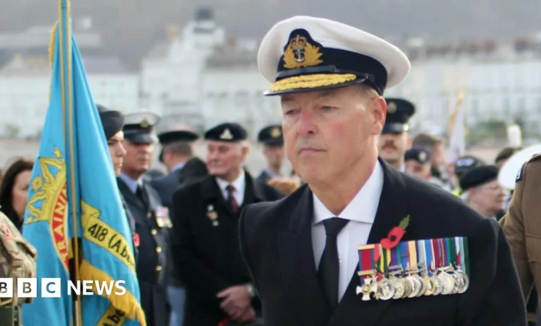 Llandudno: Man admits dressing as fake navy admiral at Remembrance event