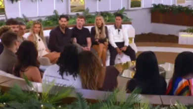 Love Island fans think hunk is 'acting' & will ditch partner for another babe