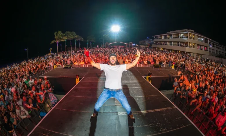 Luke Bryan & Friends Enjoy Plenty Of Sun, Fun & Country At 11th Annual Crash My Playa