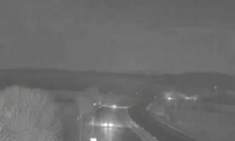 M5 traffic LIVE: Motorway closed as Storm Chandra flooding causes major delays