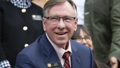 Major shake-up in crowded Republican primary for Colorado governor as one candidate leaves race, another leaves GOP