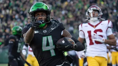 Malik Benson's resilience, patience key to Oregon's late-season surge
