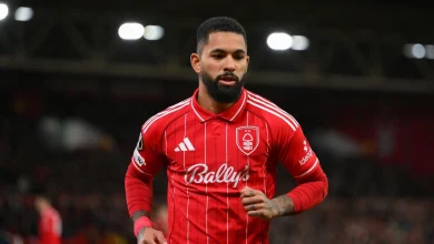 Man United first January transfer can finally be completed as replacement 'offered' to rival