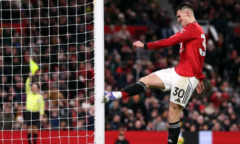 Man Utd boss Ruben Amorim's decision to change formation in Wolves draw baffles Gary Neville