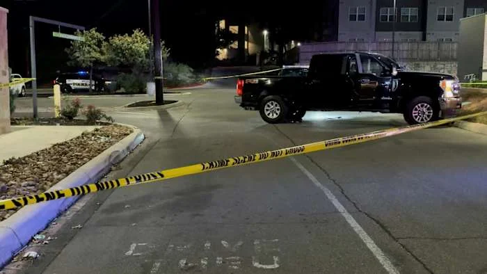 Man killed after shooting outside West Side bar, SAPD says