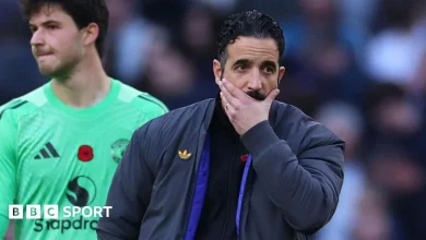 Manchester United must stop experiments and get manager who fits their way - Gary Neville