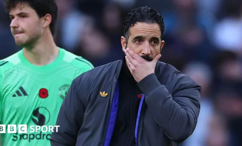 Manchester United must stop experiments and get manager who fits their way - Gary Neville