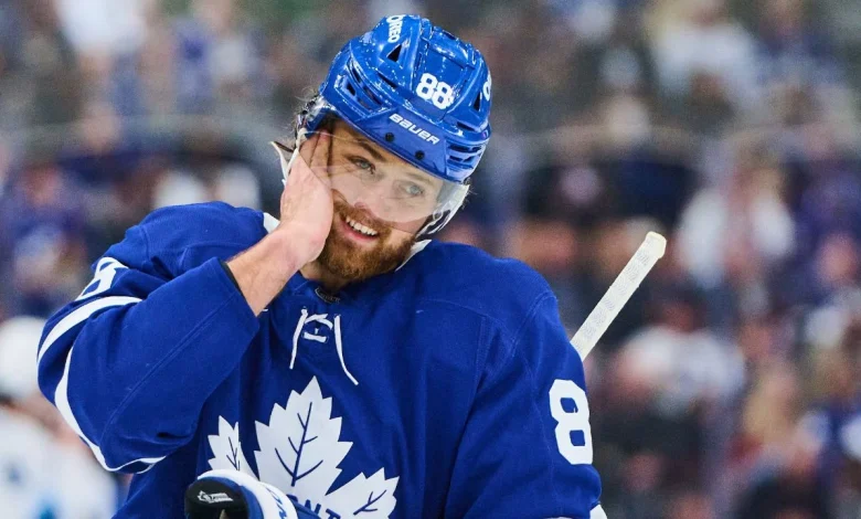 Maple Leafs' Nylander apologizes after flipping off camera