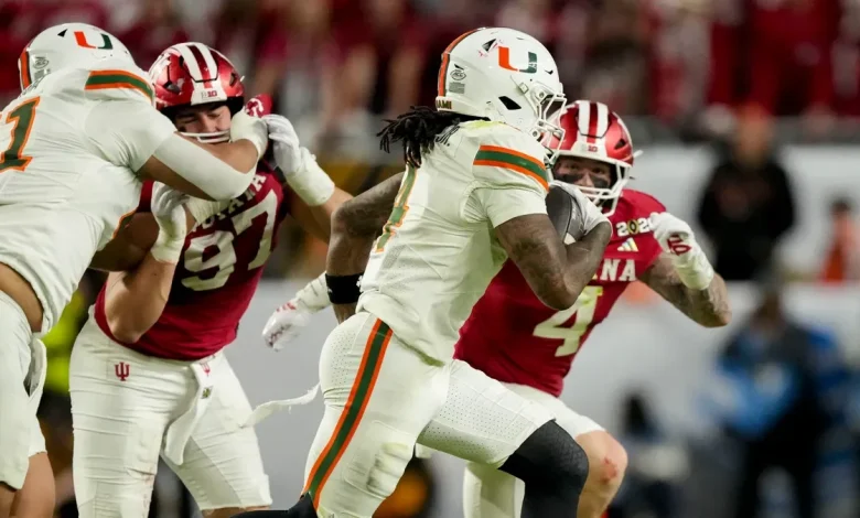 Mark Fletcher Jr. throws punch at Indiana player, hugs Fernando Mendoza after national championship
