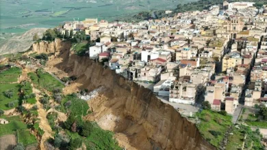 Massive landslide sparks evacuation of 1,000 residents from Italian town
