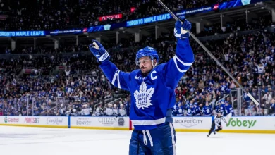 Matthews has hat trick, Maple Leafs rally from down 3 to top Jets