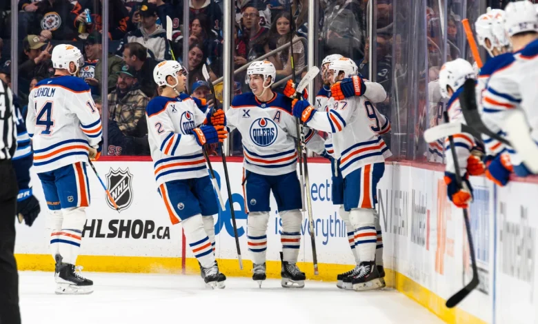 McDavid runs point streak to 17, Oilers rally to hand Jets 11th loss in row