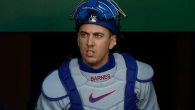 Mets sign World Series winner Austin Barnes as spring training nears