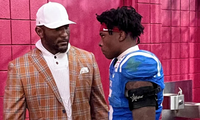 Miami great Lewis offers encouragement to Ole Miss RB Lacy