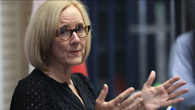 Miami mayor calls for reinstating TPS for Venezuelans : NPR