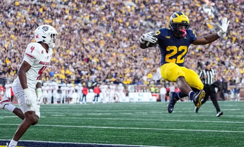 Michigan football star RB Justice Haynes to enter transfer portal