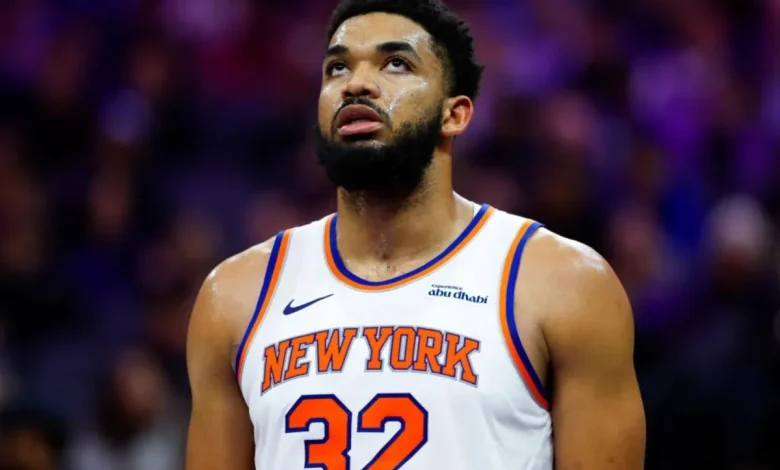 Mike Brown calls out Karl-Anthony Towns for a lazy play in Knicks' loss