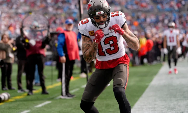 Mike Evans May Want To Play For Other Teams Besides Bucs