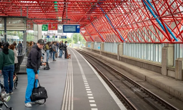 Minder treinen op het spoor tussen Lelystad, Almere, Amsterdam en Utrecht door wisselstoringen