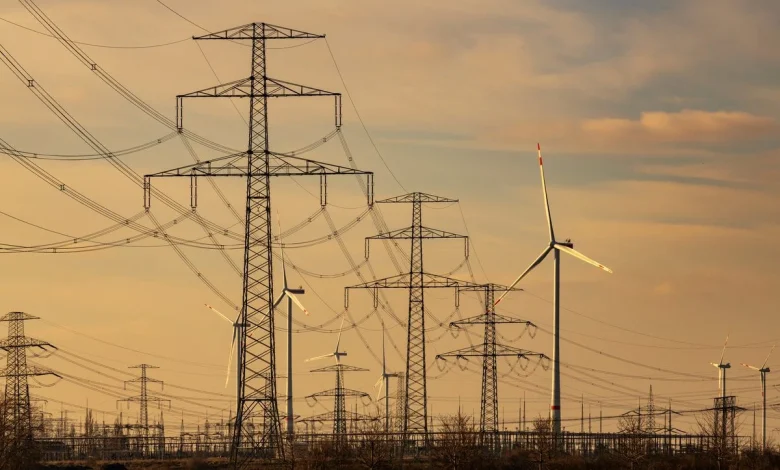 Monstrous or necessary – do we really need 1000s more new electricity pylons?