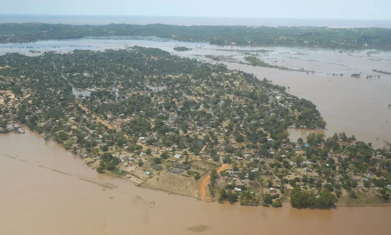 Mozambique: Aid workers scramble to reach starving communities after devastating floods but it's a mammoth task