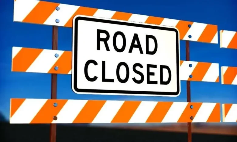 Multi-vehicle crash on 401