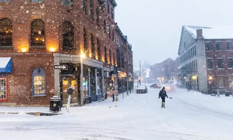Multiple feet of snow expected to fall on Maine Sunday into Monday