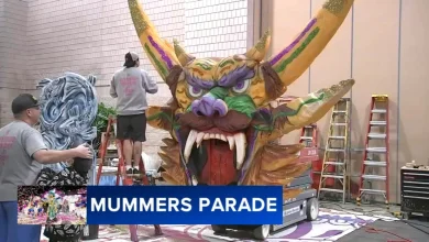 Mummers prepare to ring in New Year's Day with parade for 125th time