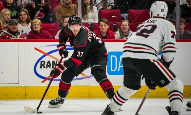 NHL On Tap: Hurricanes eye 6th straight home win, host Blackhawks