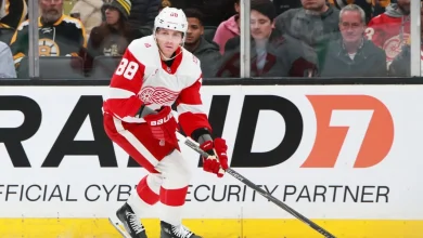 NHL On Tap: Kane 3 points from U.S. record with Red Wings visiting Maple Leafs