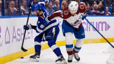 NHL-leading Avalanche, red-hot Lightning brace for midseason showdown