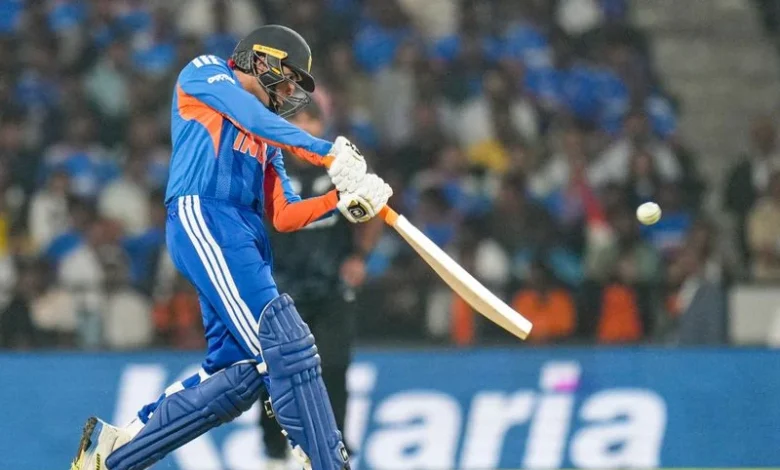 Nagpur T20I: New Zealand lose their third wicket as 239 seems far off