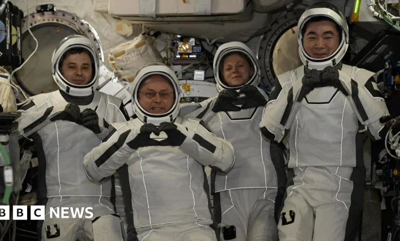 Nasa astronauts begin 'bittersweet' medical evacuation from space station