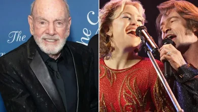 Neil Diamond had a surprising reaction watching “Song Sung Blue”, the true story of a Neil Diamond tribute band